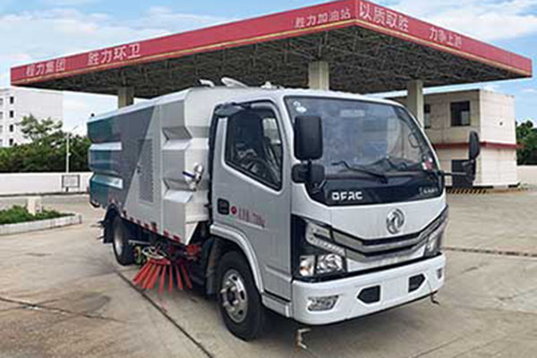 东风蓝牌扫路车